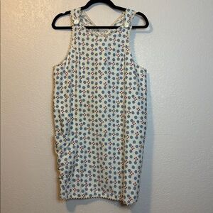 Vintage cross back flower print and Rick rack trim apron